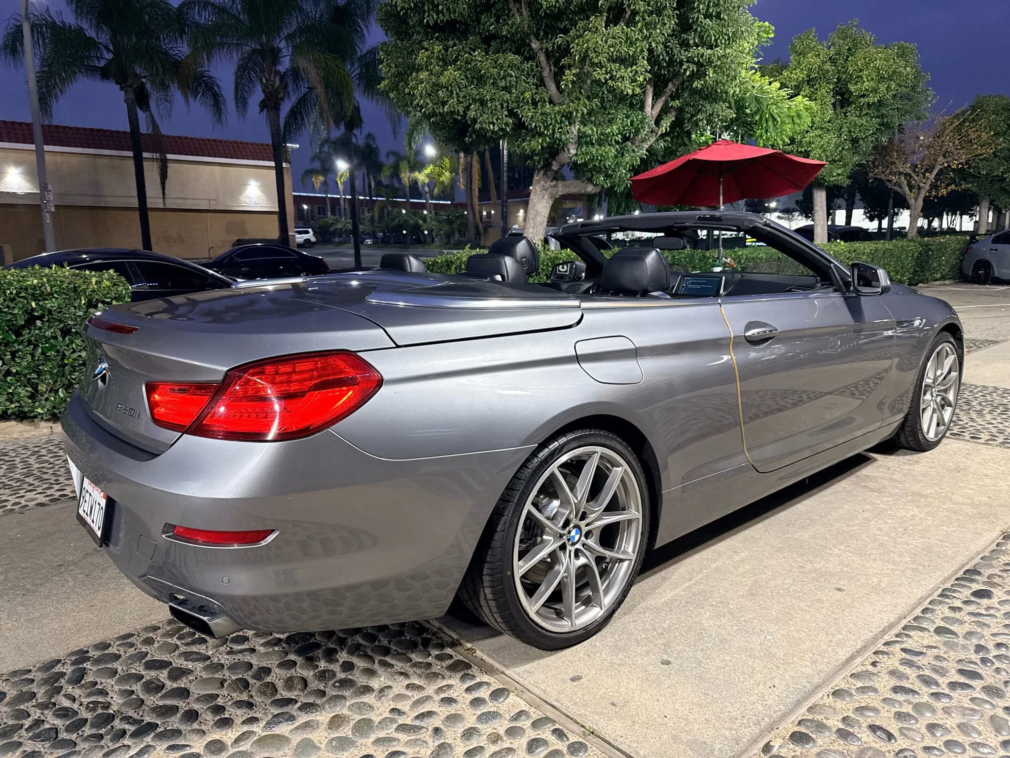 Used 2012 BMW 650i 650i Convertible 2D image 9