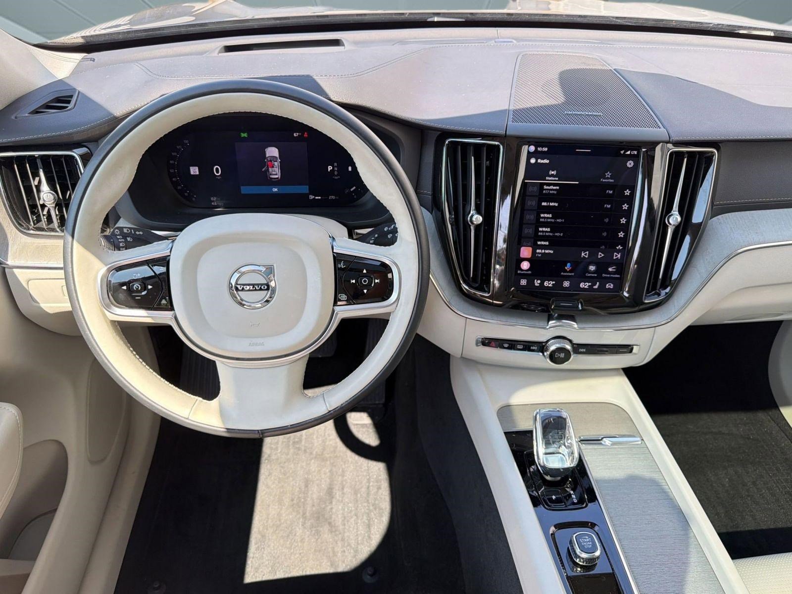 Used 2023 Volvo XC60 B5 Ultimate w/ Climate Package FWD image 28