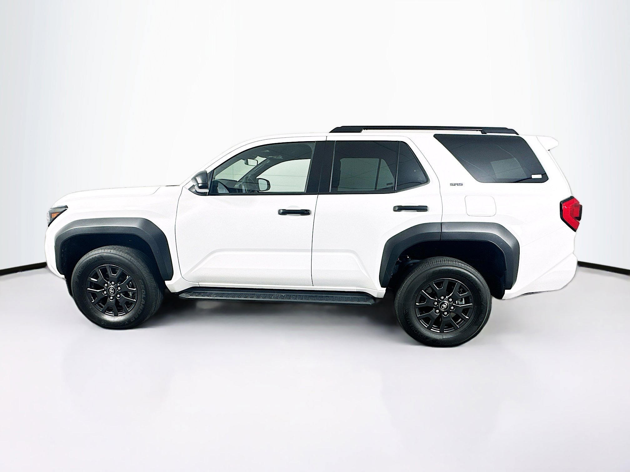 Used 2025 Toyota 4Runner SR5 image 4
