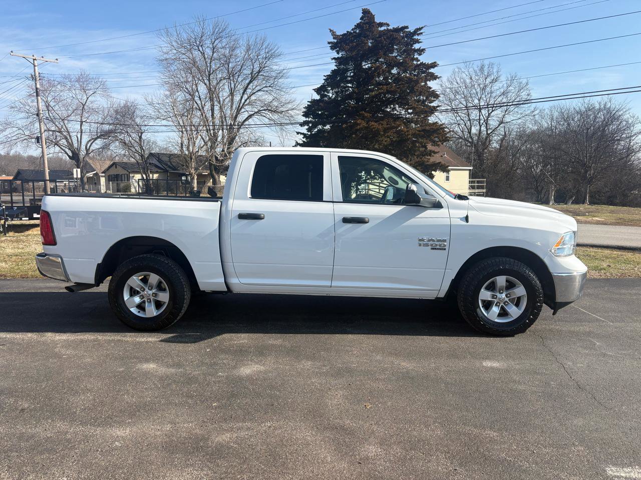 Used 2023 RAM 1500 Classic SLT w/ Trailer & Traction Group image 4