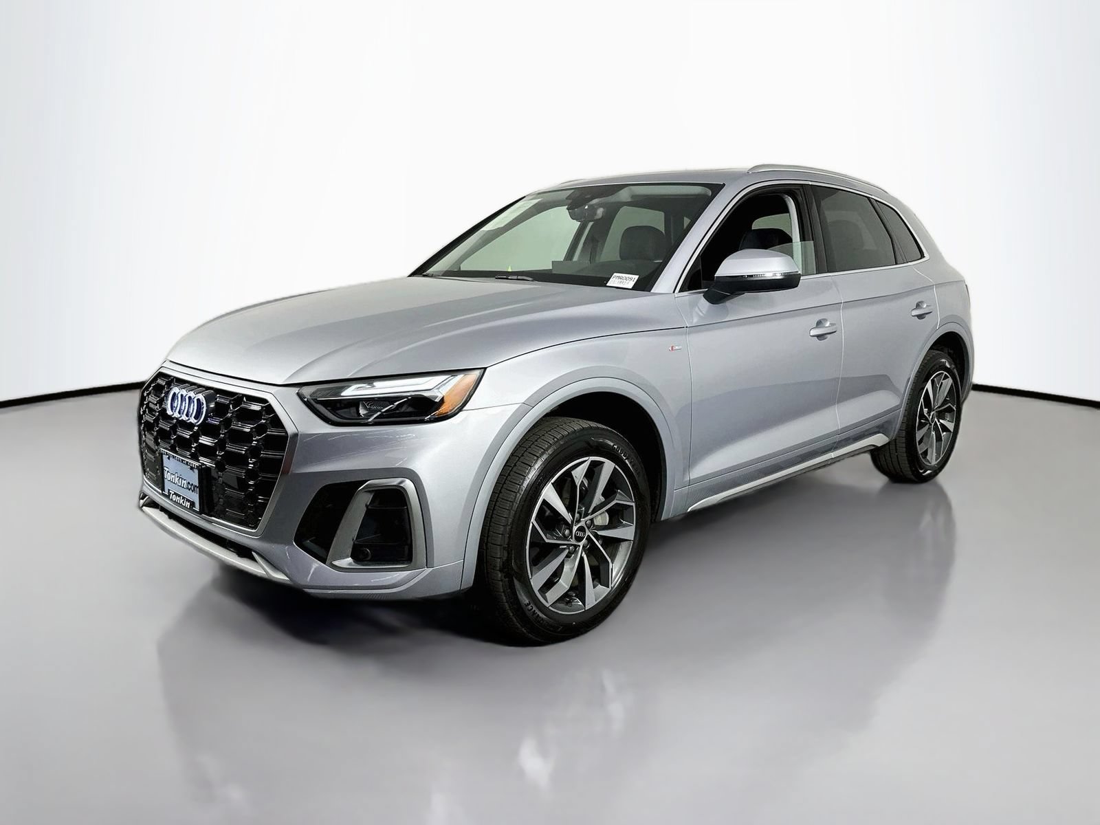 Used 2023 Audi Q5 2.0T Premium w/ Convenience Package AWD/4WD image 3