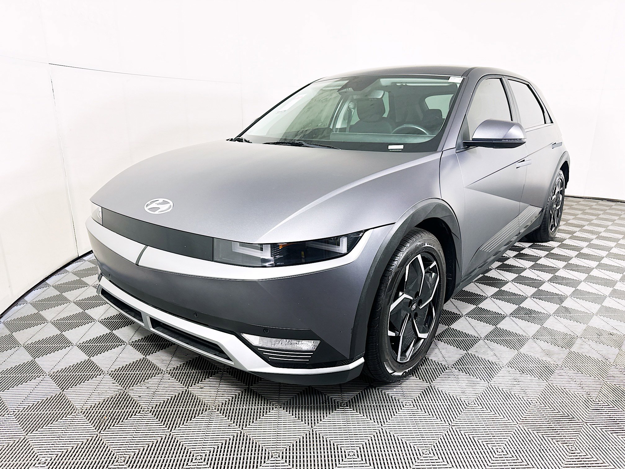 Used 2024 Hyundai Ioniq 5 SEL RWD image 7