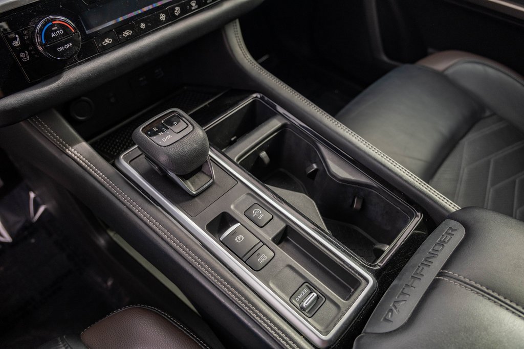 Used 2022 Nissan Pathfinder Platinum w/ Cargo Package image 20