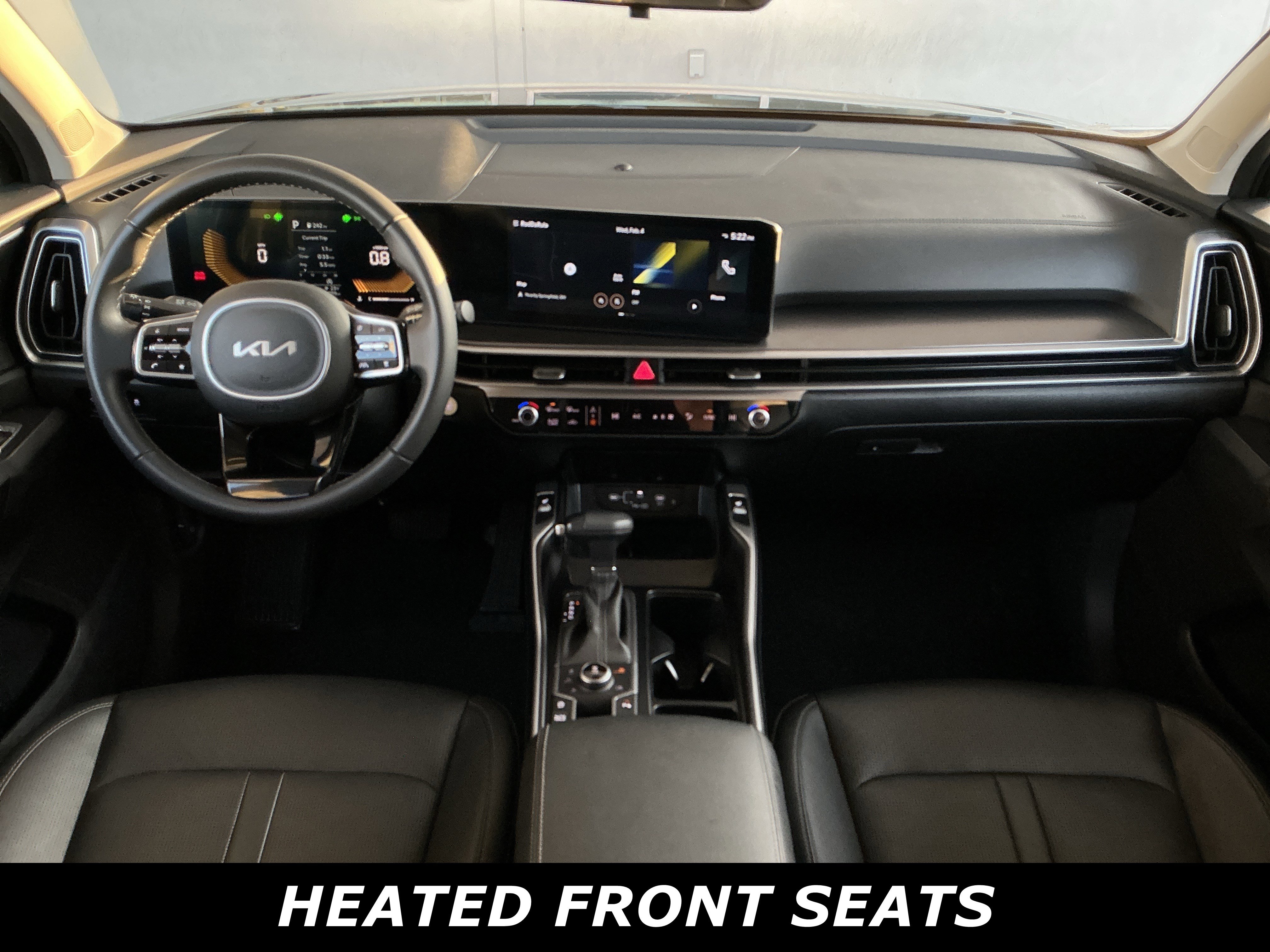 Used 2024 Kia Sorento S image 4