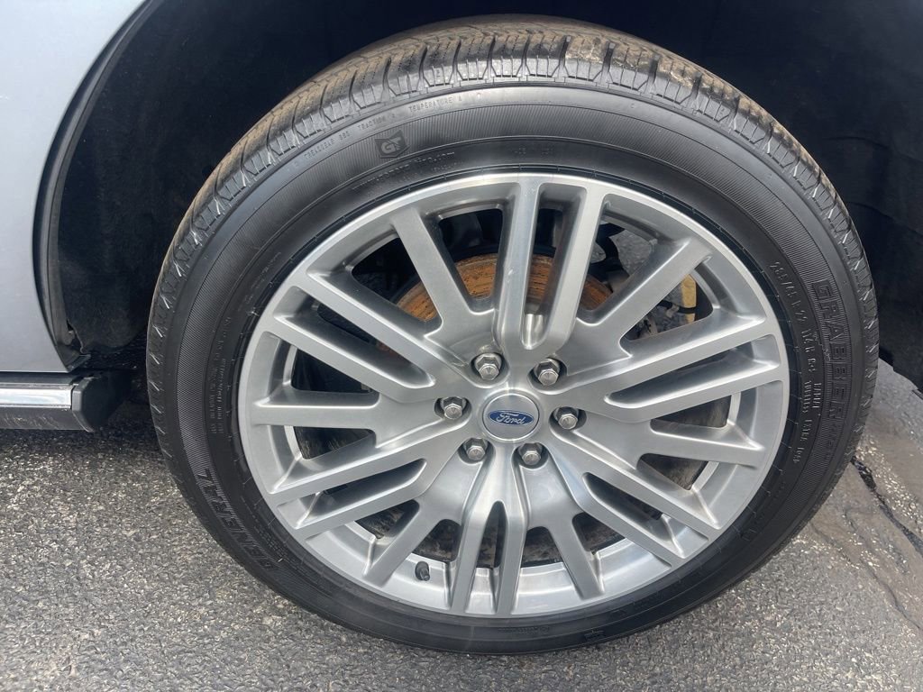 Used 2024 Ford Expedition Limited image 28