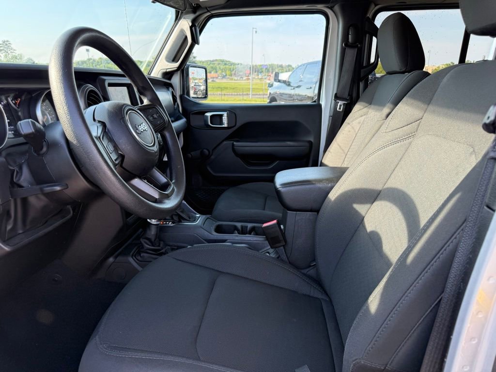 Used 2022 Jeep Gladiator Sport image 7