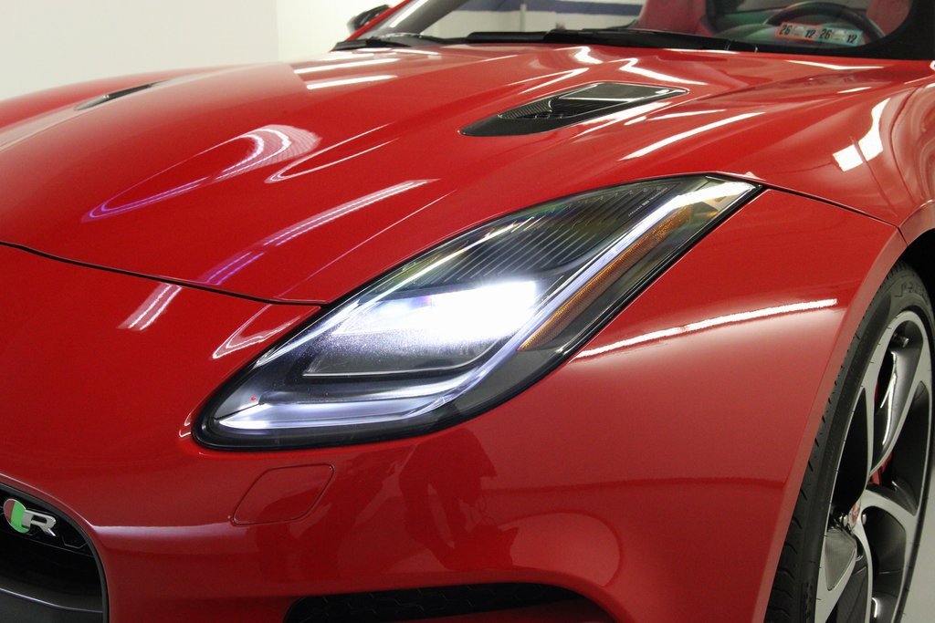 Used 2020 Jaguar F-TYPE R image 10