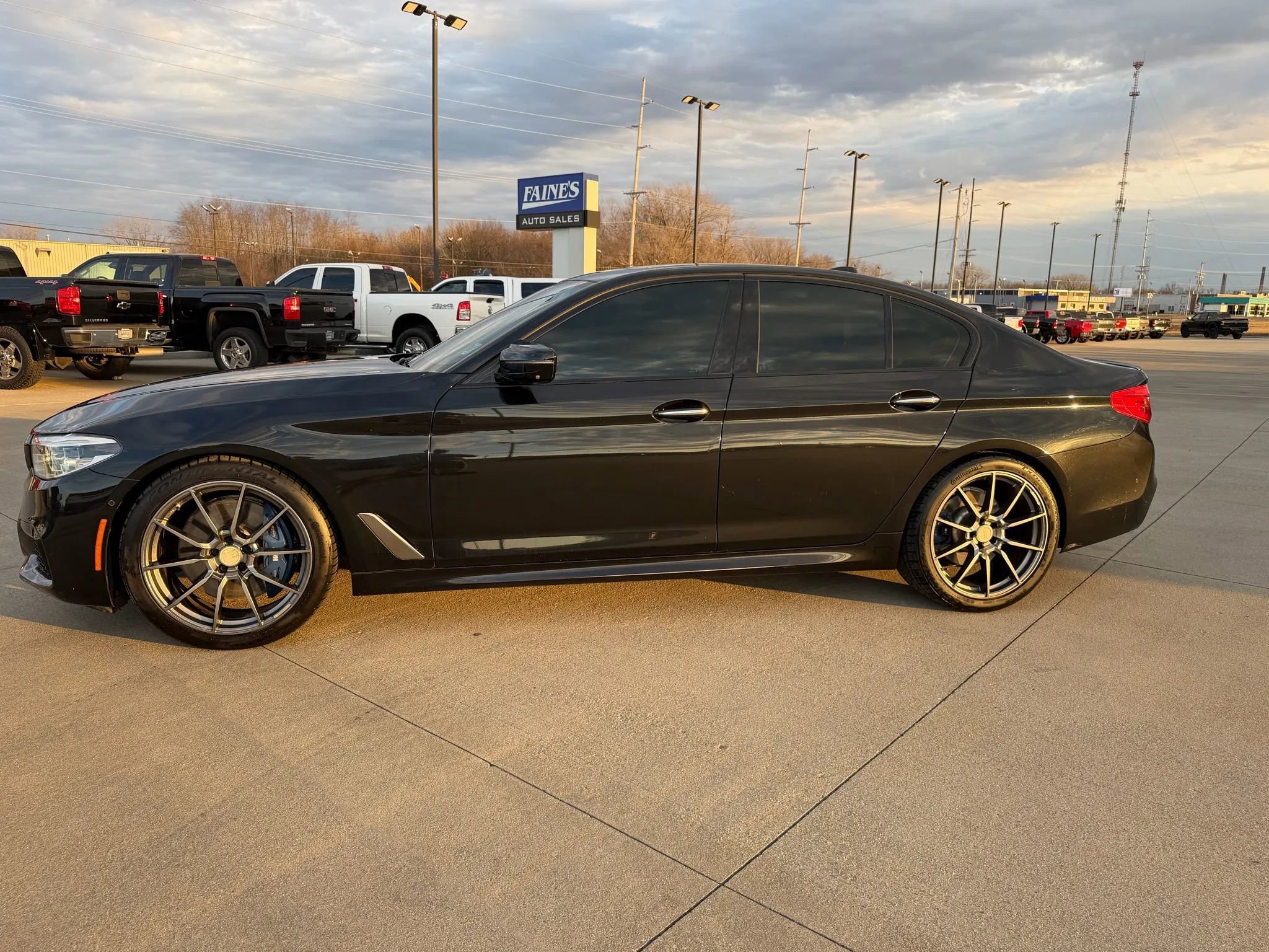 Used 2018 BMW M550i xDrive M550i xDrive Sedan 4D w/ Driving Assistance Package image 4