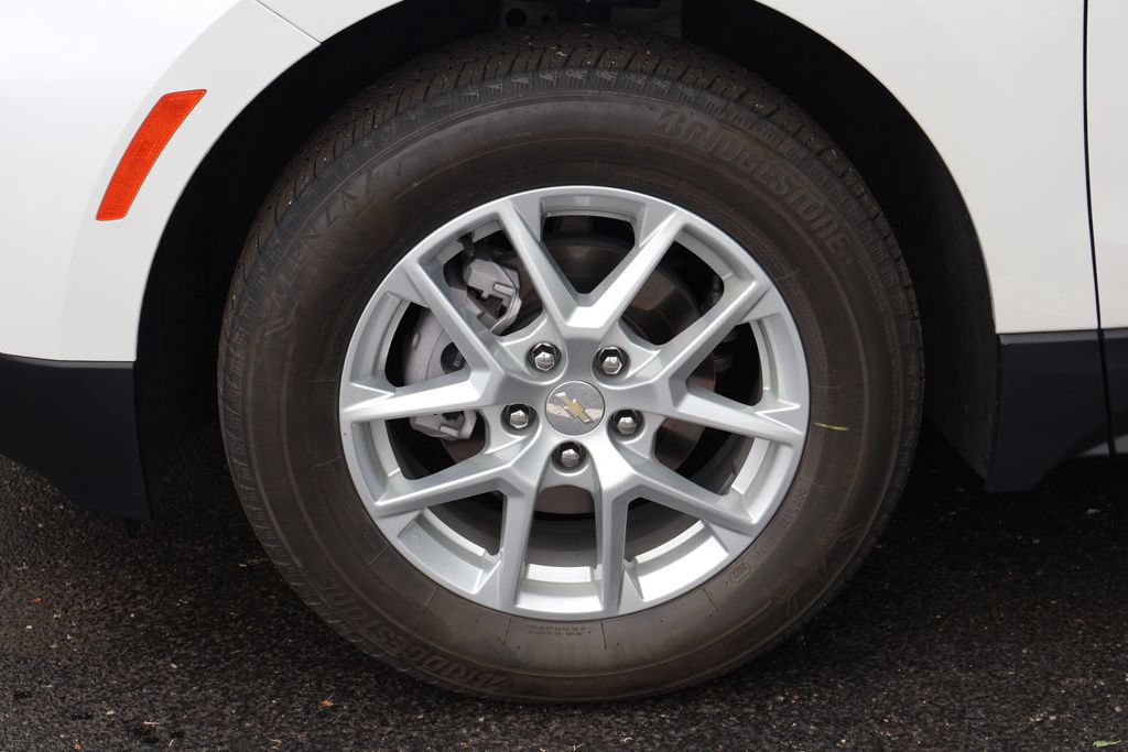 Used 2023 Chevrolet Equinox LT AWD/4WD image 13