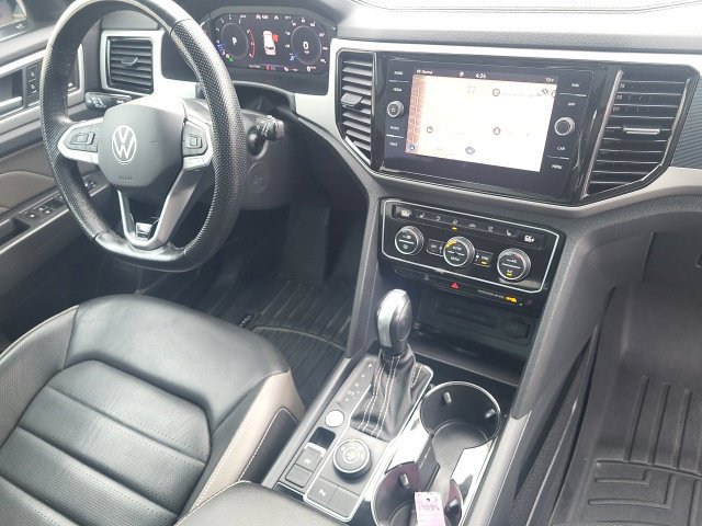 Used 2023 Volkswagen Atlas Cross Sport SEL AWD/4WD image 3