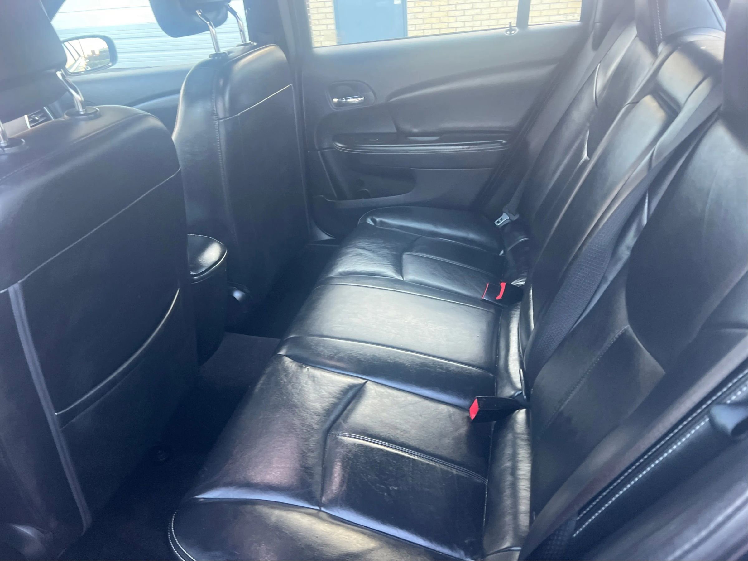 Used 2011 Chrysler 200 Limited FWD image 11