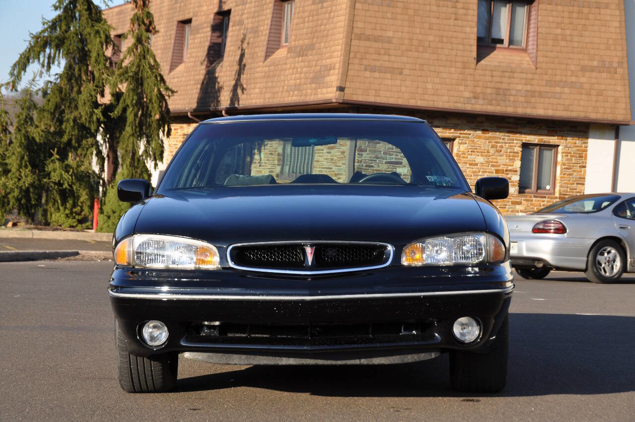 Used 1996 Pontiac Bonneville SE image 5