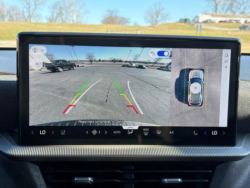 Used 2025 Ford Explorer Platinum w/ LUX Leather Package image 24