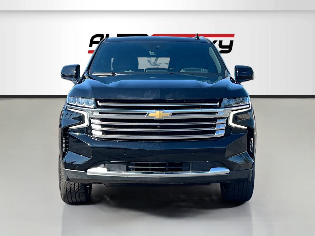Used 2024 Chevrolet Suburban High Country AWD/4WD image 2
