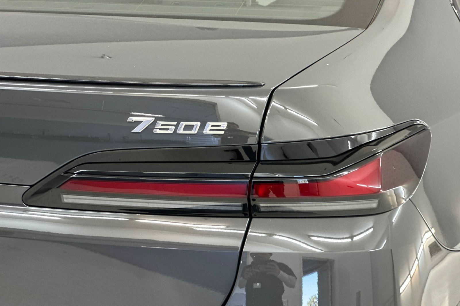 New 2026 BMW 750e xDrive w/ Premium Package AWD/4WD image 27