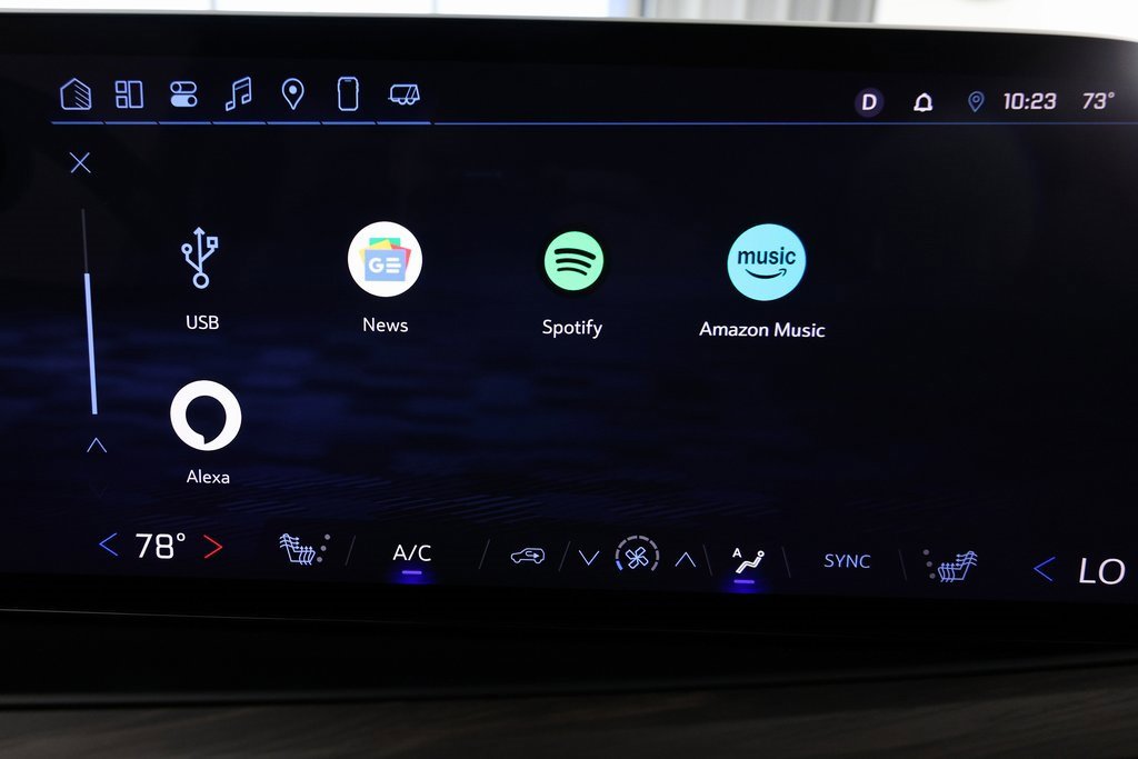 Used 2025 Chevrolet Suburban Z71 w/ Comfort Package image 33