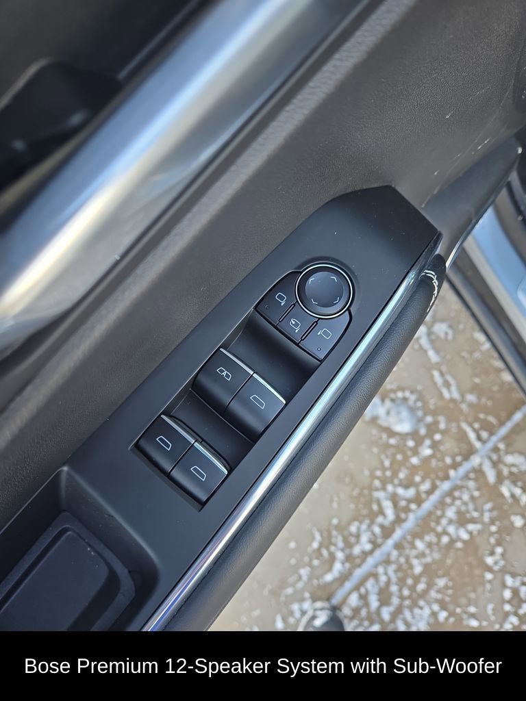 Used 2025 GMC Acadia Denali w/ Super Cruise Package image 13