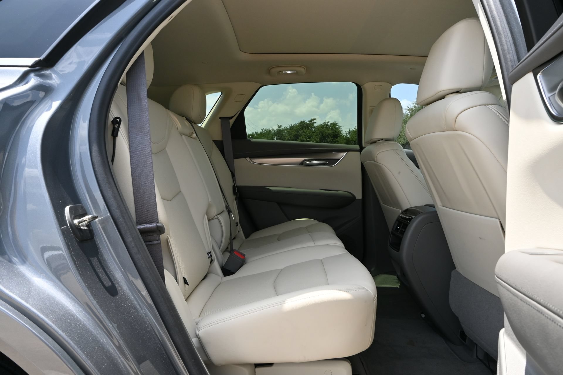 Certified 2021 Cadillac XT5 Premium Luxury FWD image 23