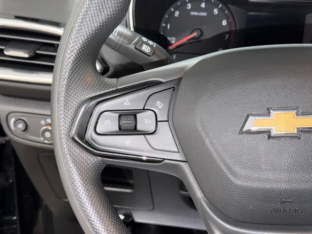 Used 2023 Chevrolet TrailBlazer LT AWD/4WD image 16