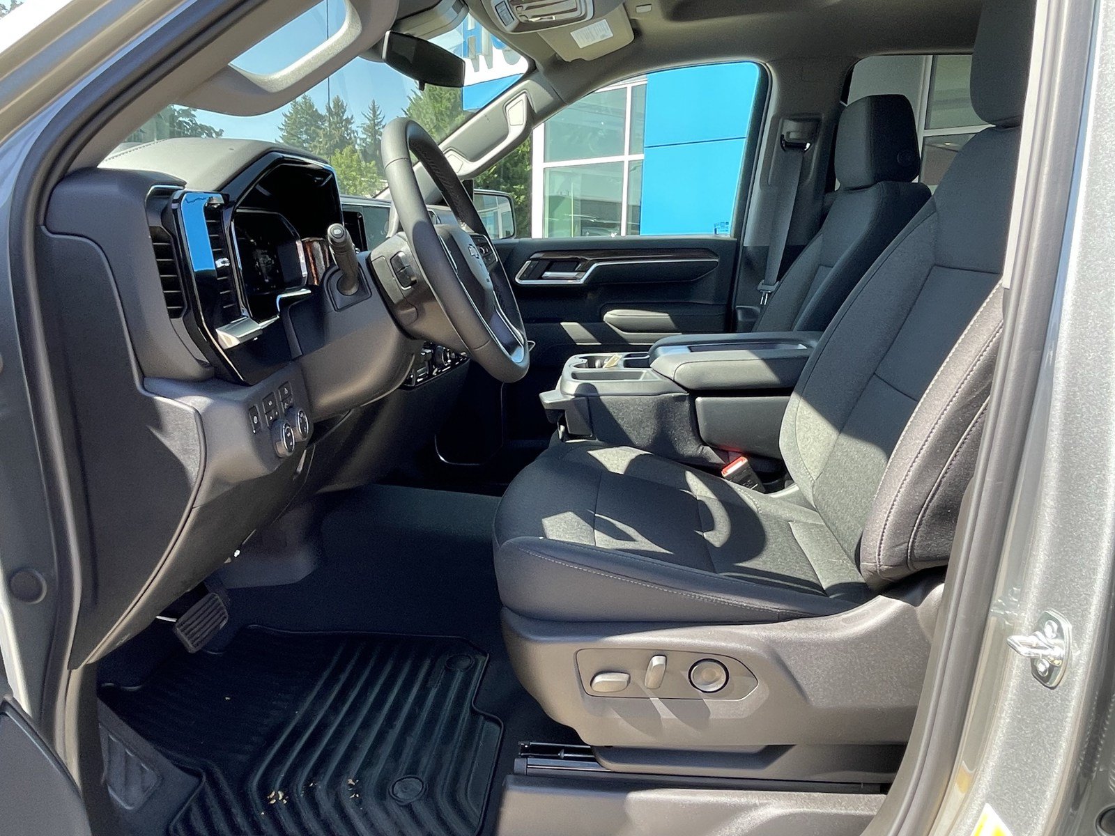 New 2026 Chevrolet Silverado 1500 LT AWD/4WD image 12