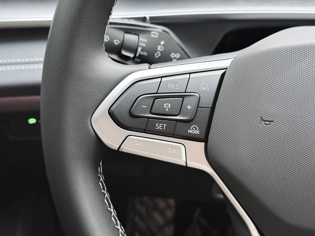 New 2026 Volkswagen Tiguan SE AWD/4WD image 13