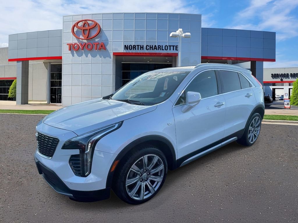 Used 2021 Cadillac XT4 Premium Luxury w/ Cold Weather Package image 6