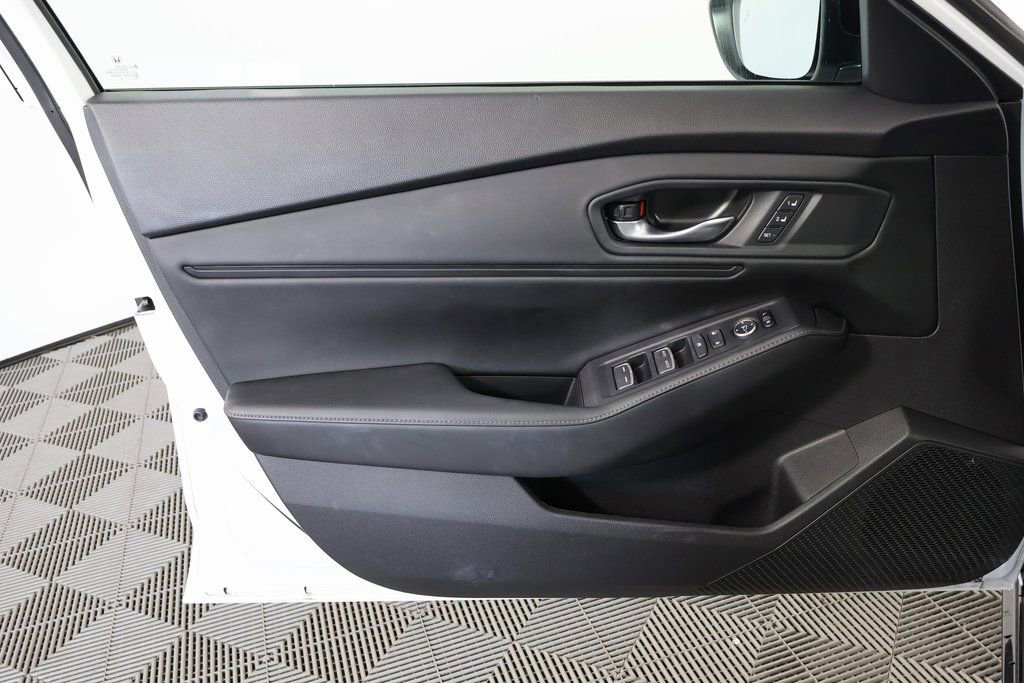 Used 2024 Honda Accord Sport image 12