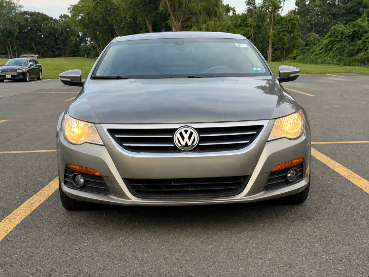 Used 2009 Volkswagen CC Sport FWD image 2