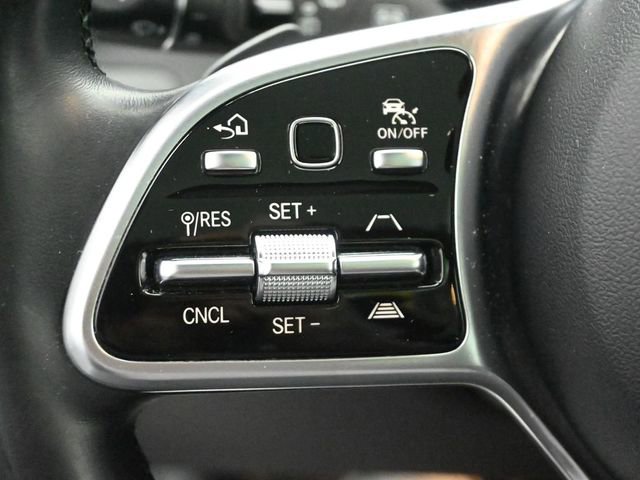 Used 2022 Mercedes-Benz GLC 300 4MATIC image 12