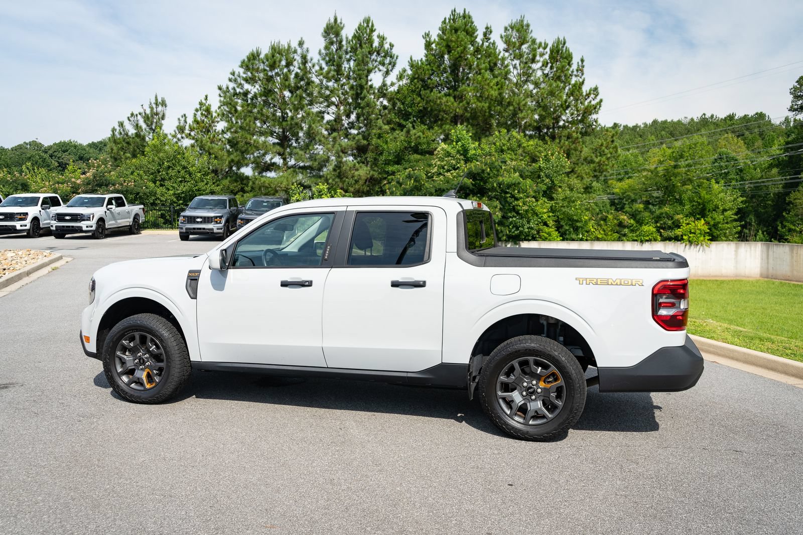 Used 2023 Ford Maverick Tremor w/ Tremor Off-Road Package AWD/4WD image 7