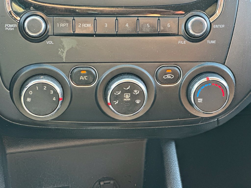 Used 2017 Kia Forte LX FWD image 23