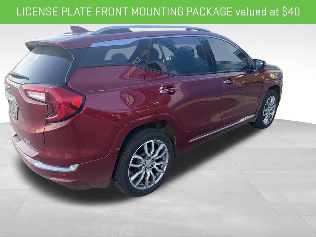 Used 2023 GMC Terrain Denali w/ Denali Premium Package image 8