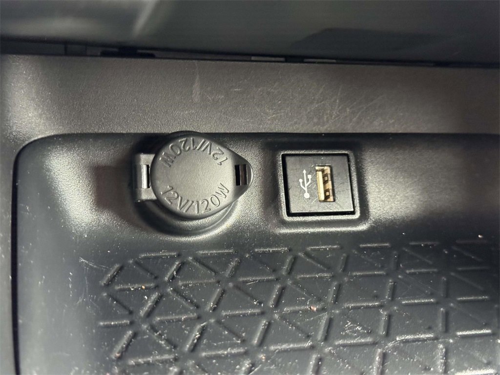 Used 2025 Toyota RAV4 LE image 8