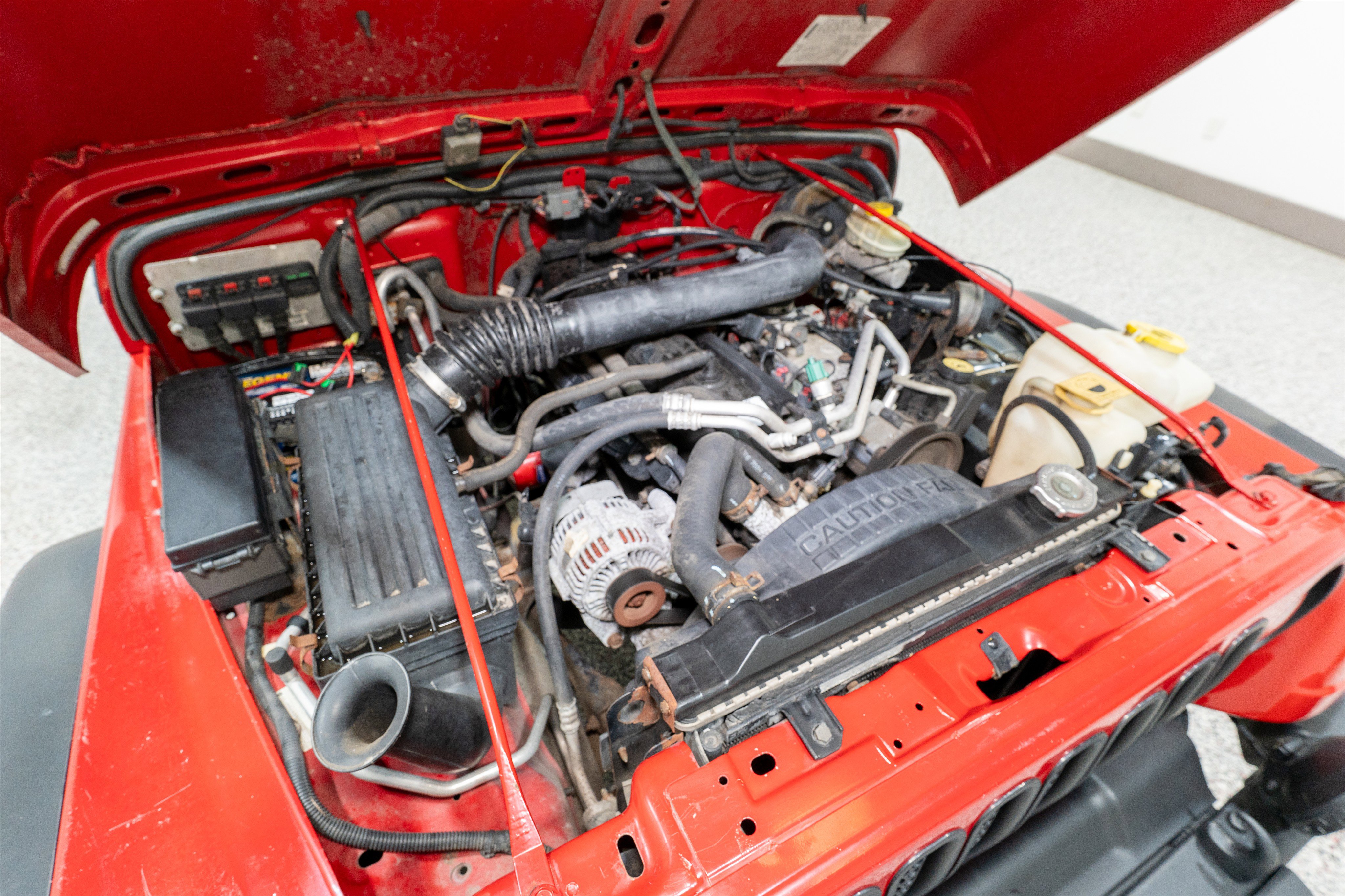 Used 2006 Jeep Wrangler Unlimited Rubicon w/ Security Group image 26