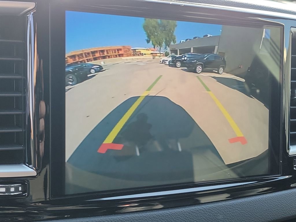 New 2025 Chrysler Voyager LX image 7