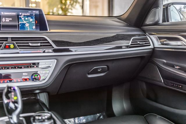 Used 2019 BMW 740i w/ Executive Package image 36