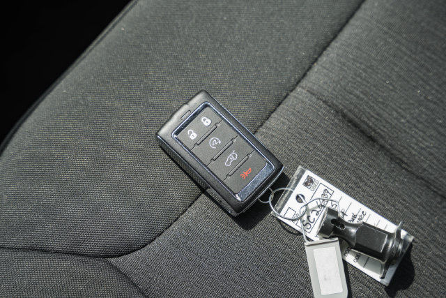 Used 2025 Jeep Grand Cherokee Laredo X w/ Luxury Tech Group I AWD/4WD image 51