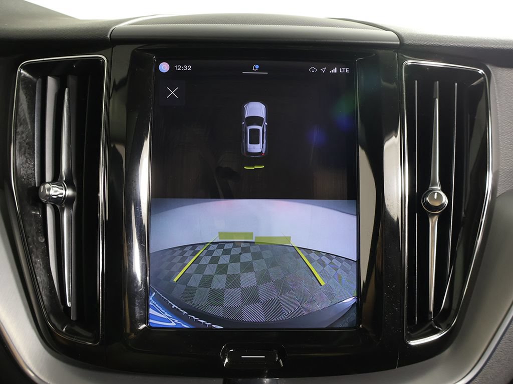 Used 2022 Volvo XC60 B5 Momentum AWD/4WD image 47