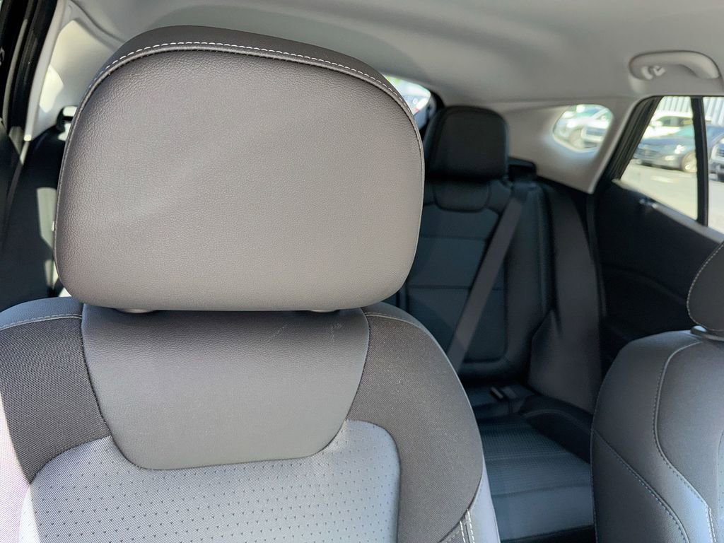 New 2026 Chevrolet Trax LT w/ Driver Confidence Package FWD image 34