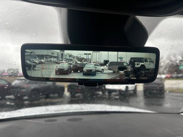 Used 2024 Jeep Grand Cherokee L Limited w/ Luxury Tech Group II image 17