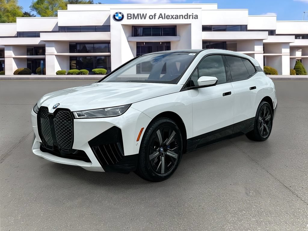 Certified 2024 BMW iX xDrive50 w/ Premium Package AWD/4WD image 3