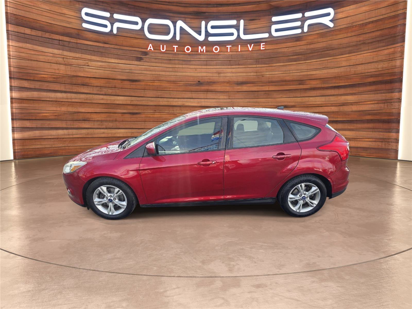 Used 2012 Ford Focus SE image 2