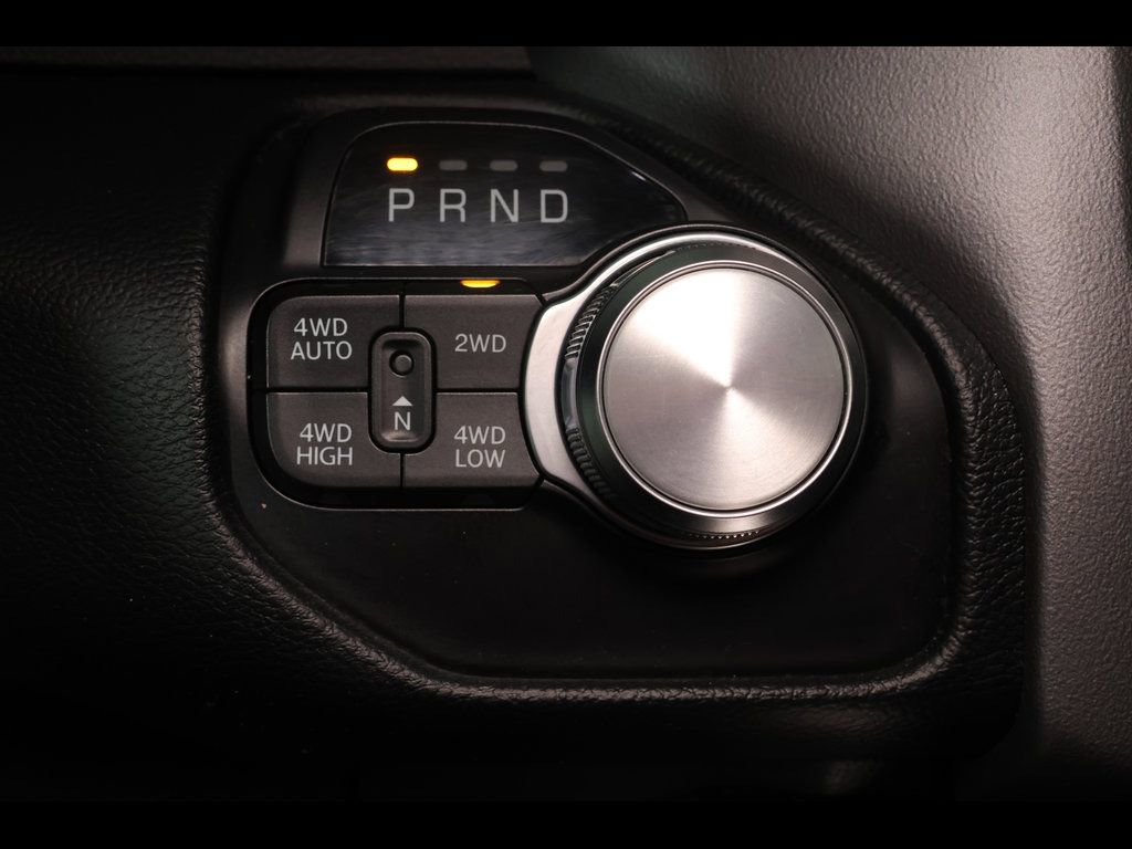 Used 2022 RAM 1500 Laramie AWD/4WD image 18