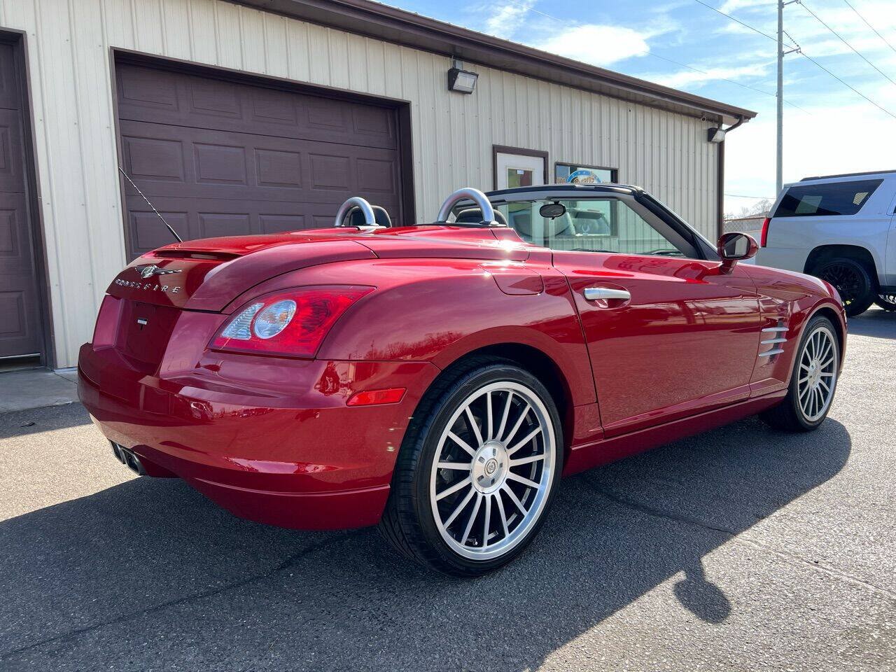 Used 2007 Chrysler Crossfire Convertible w/ Special Edition Group RWD image 14