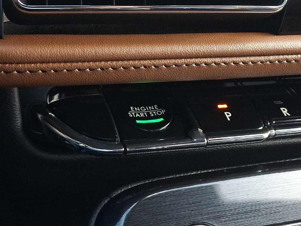 Certified 2022 Lincoln Nautilus Reserve AWD/4WD image 24