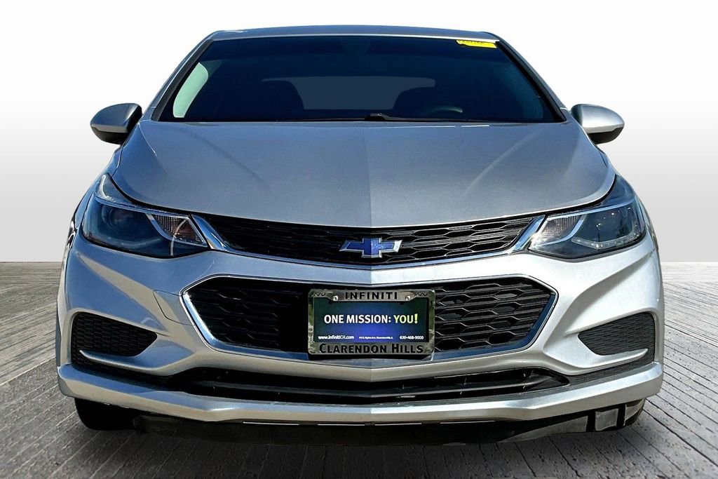 Used 2016 Chevrolet Cruze LT w/ LT Convenience Package image 2