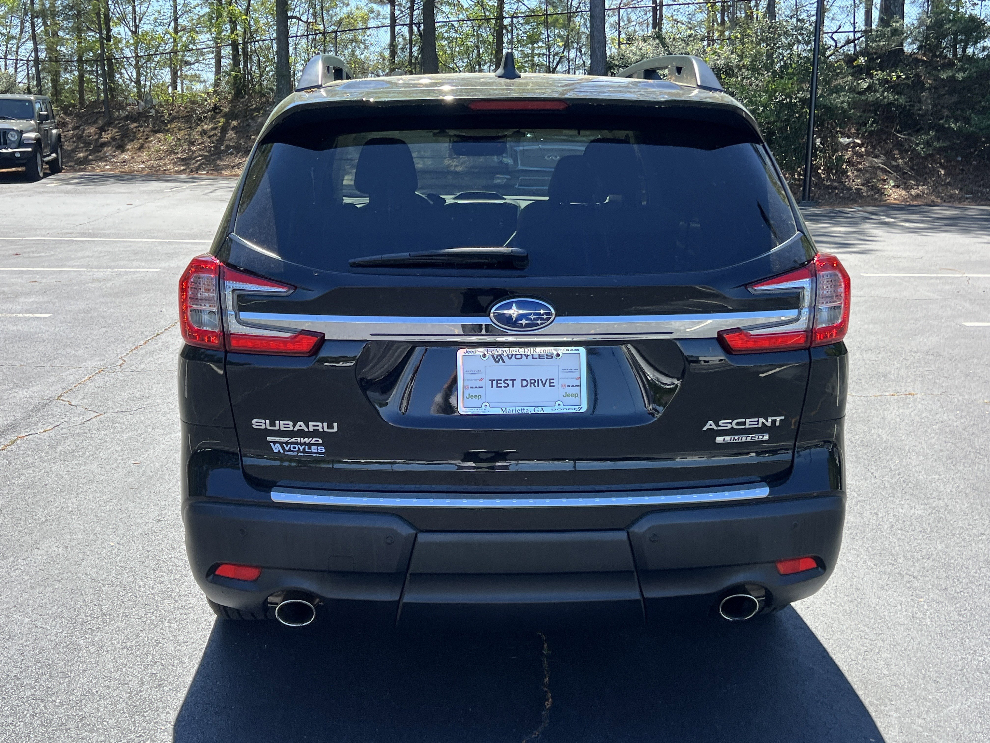 Used 2024 Subaru Ascent Limited AWD/4WD image 7