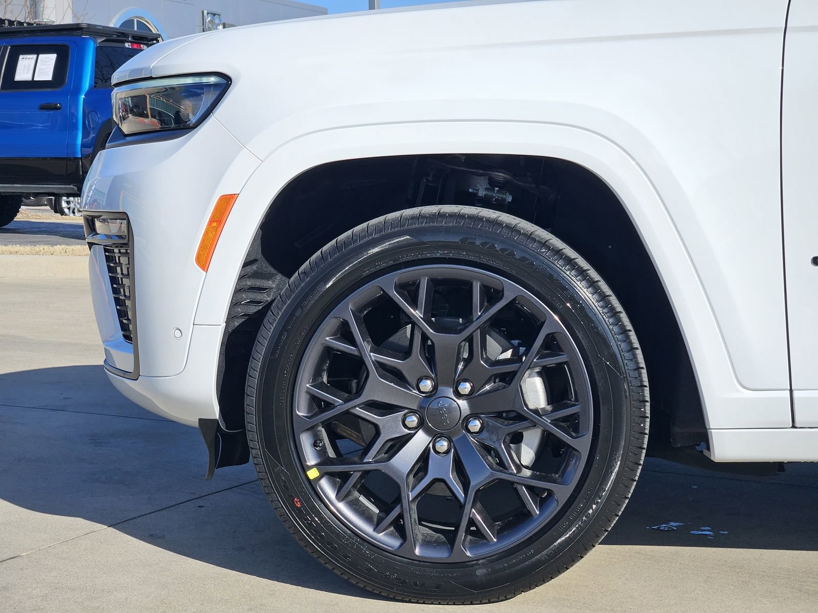 New 2026 Jeep Grand Cherokee L Summit image 11