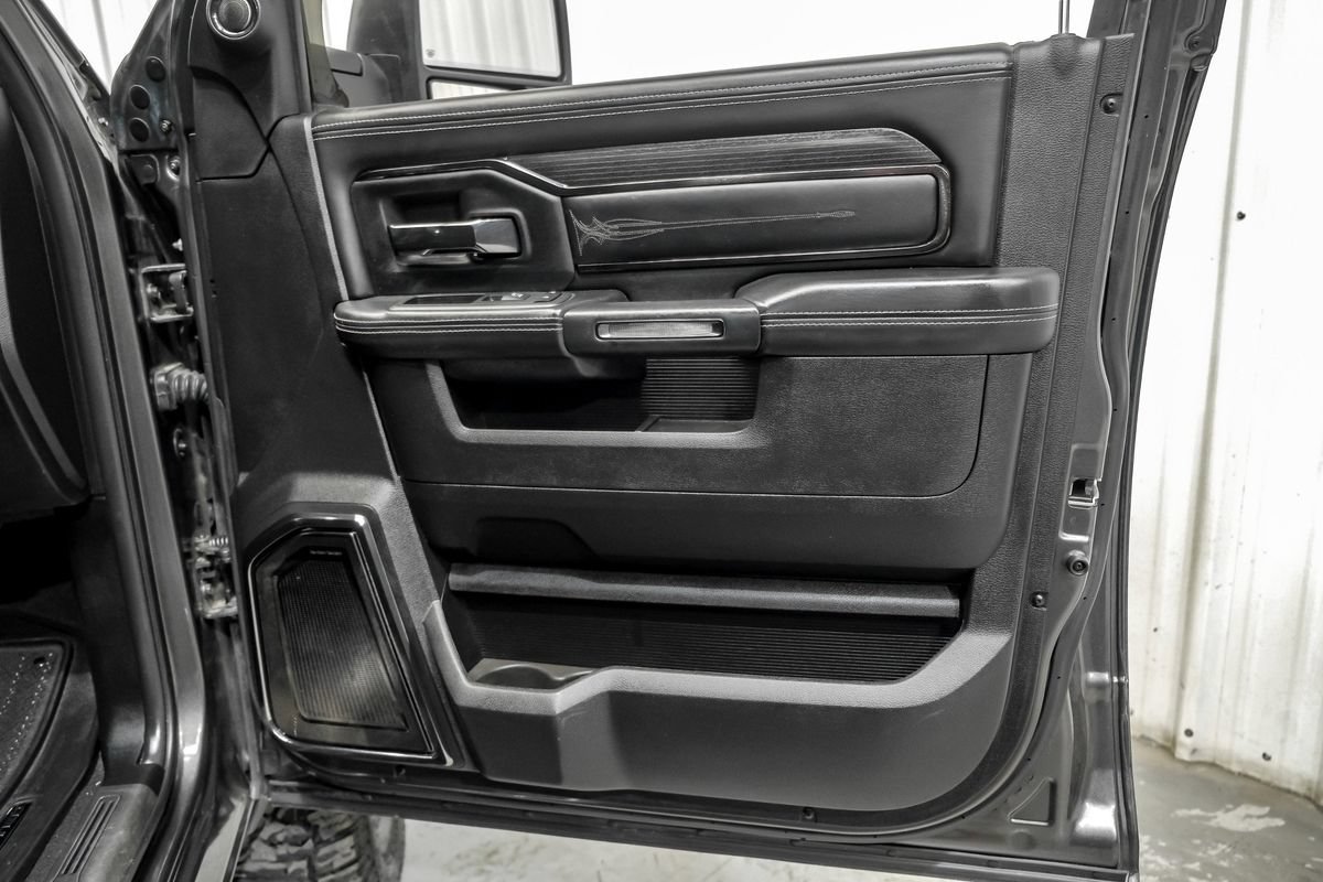 Used 2024 RAM 3500 Limited AWD/4WD image 47