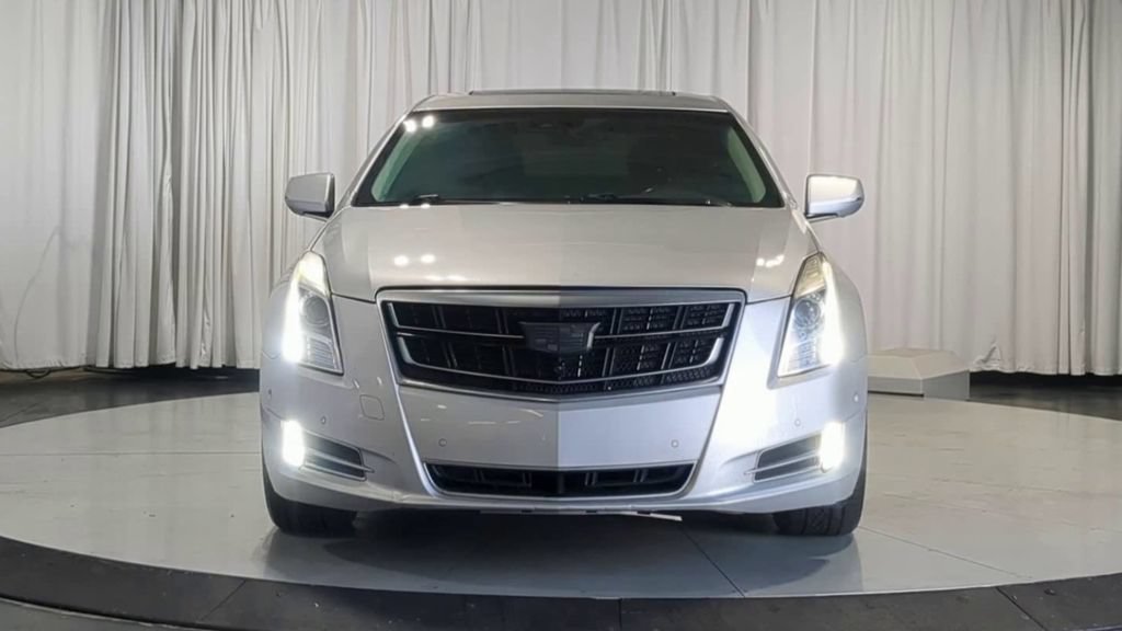 Used 2016 Cadillac XTS Luxury w/ Driver Awareness Package FWD image 4